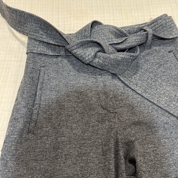 Aritzia trousers - Picture 2 of 4